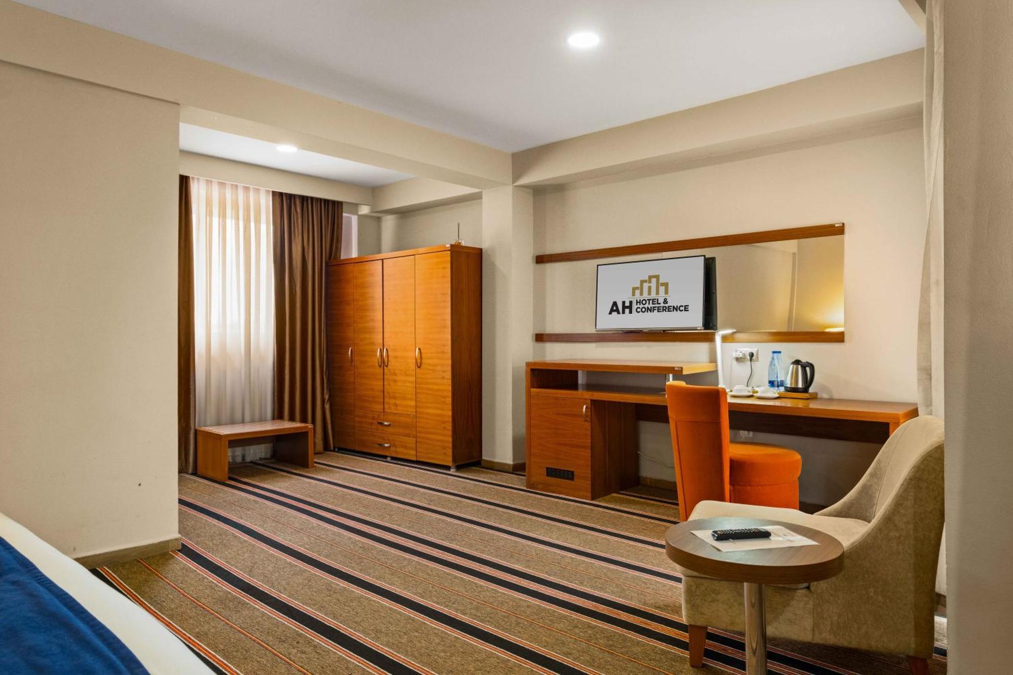 Ah Hotel And Conferences Madina Εξωτερικό φωτογραφία