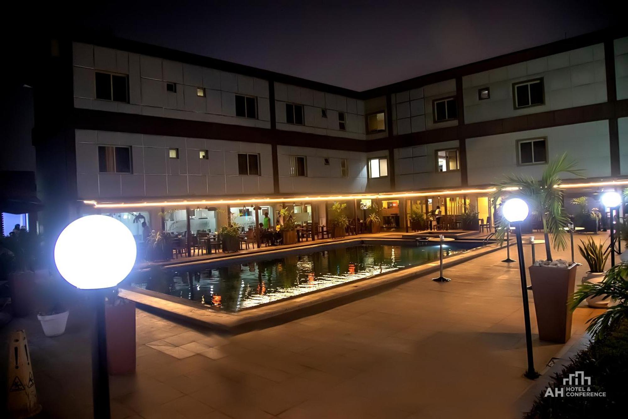 Ah Hotel And Conferences Madina Εξωτερικό φωτογραφία
