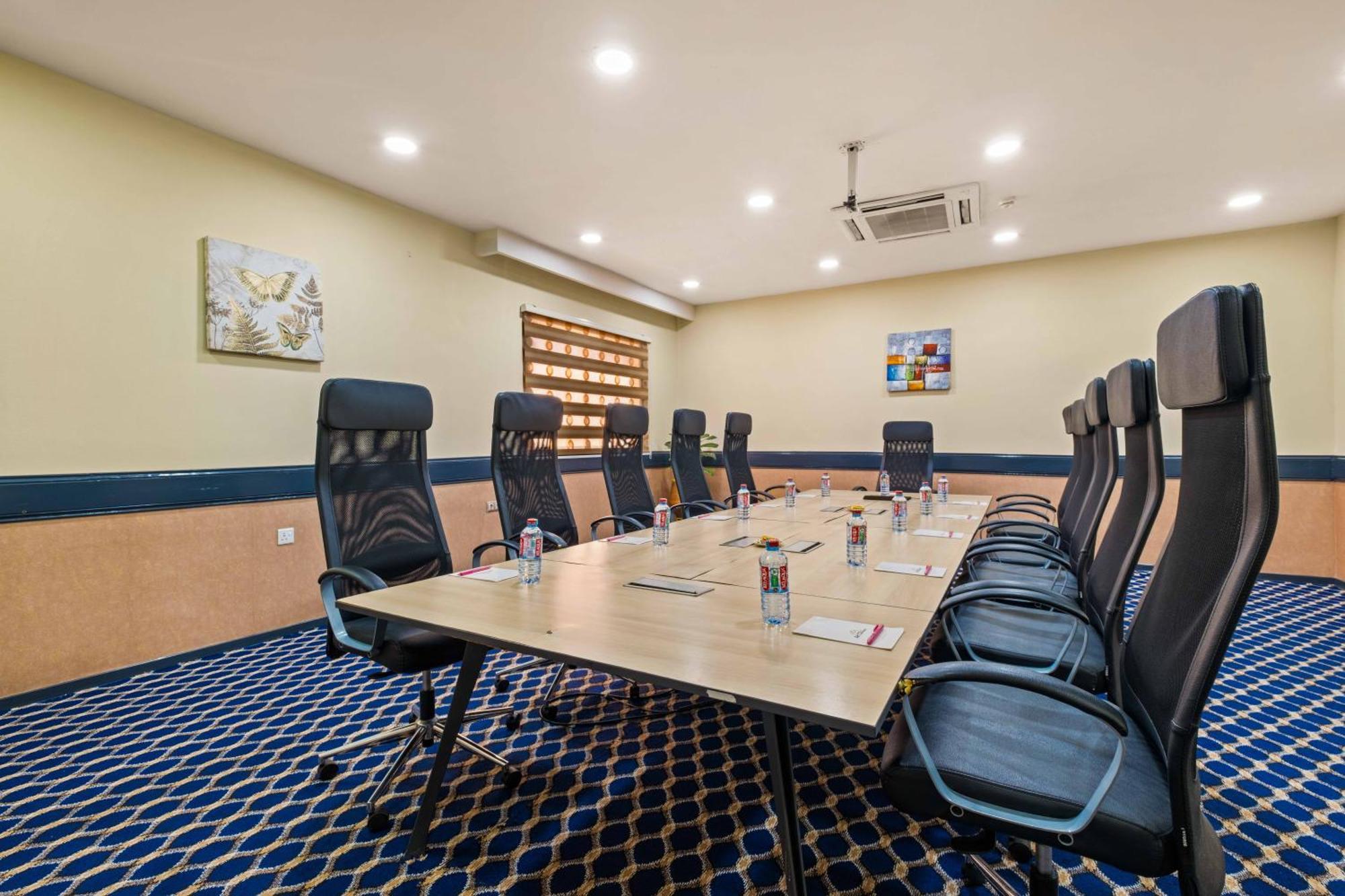 Ah Hotel And Conferences Madina Εξωτερικό φωτογραφία