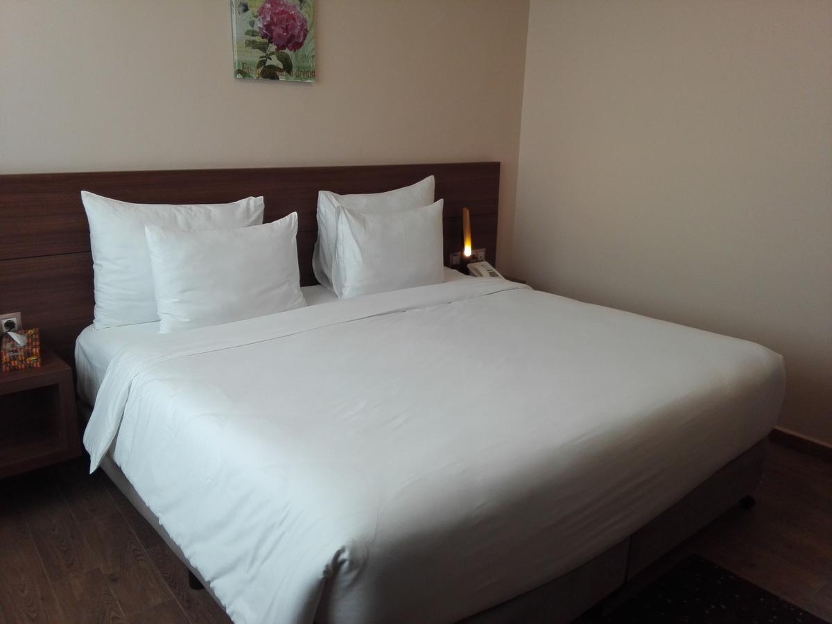 Ah Hotel And Conferences Madina Εξωτερικό φωτογραφία