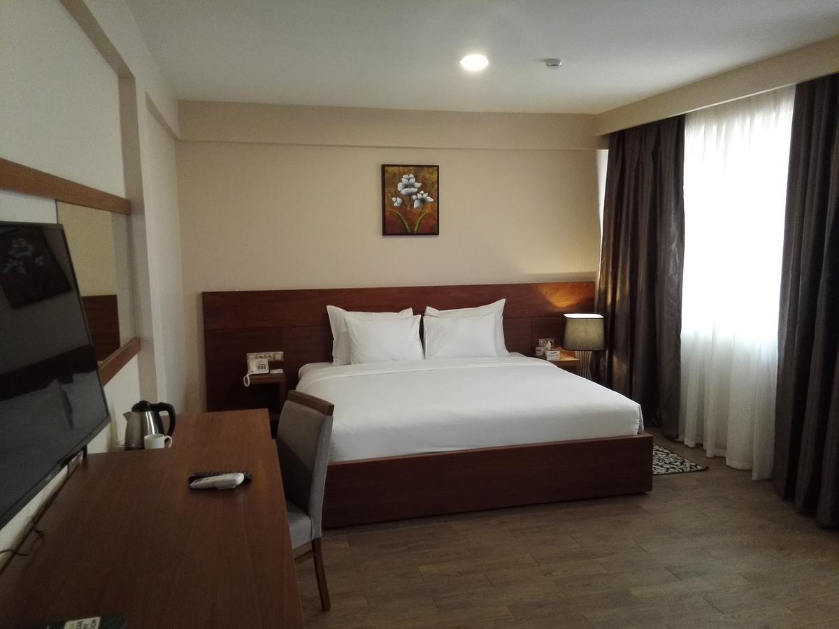 Ah Hotel And Conferences Madina Εξωτερικό φωτογραφία