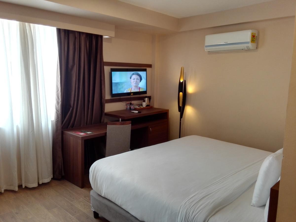 Ah Hotel And Conferences Madina Εξωτερικό φωτογραφία
