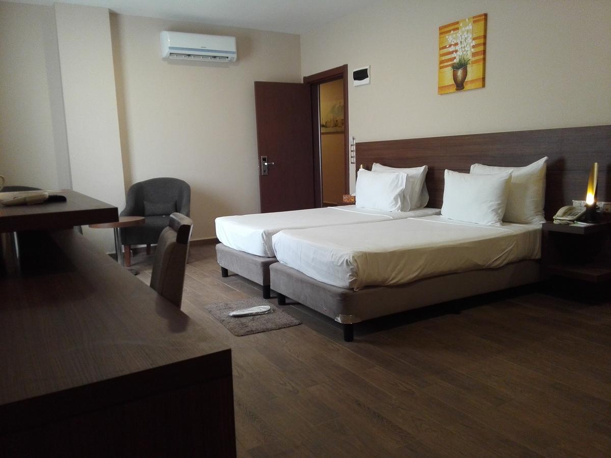Ah Hotel And Conferences Madina Εξωτερικό φωτογραφία