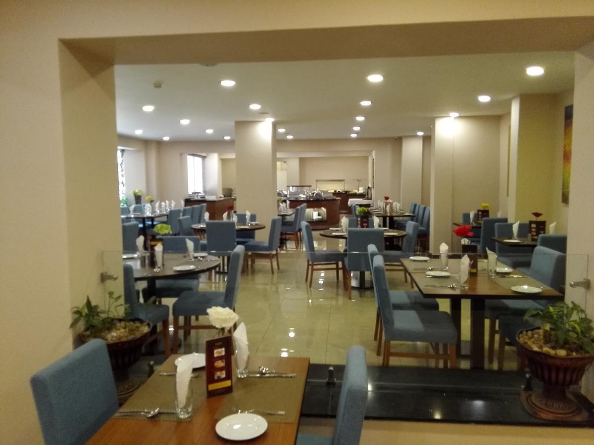 Ah Hotel And Conferences Madina Εξωτερικό φωτογραφία