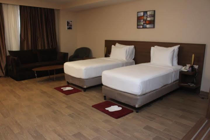 Ah Hotel And Conferences Madina Εξωτερικό φωτογραφία